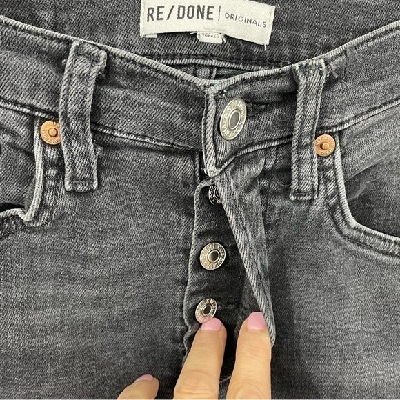REDONE High Rise Ankle Crop Jeans in Lived In Black Size 26 - Picture 6 of 11